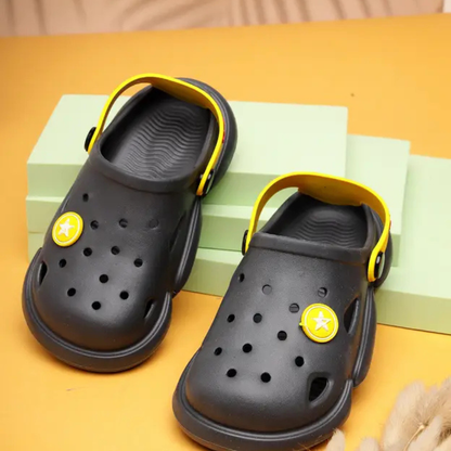 Buckle Clogs For Boys & Girls  (Grey , 2.5-8 Year)